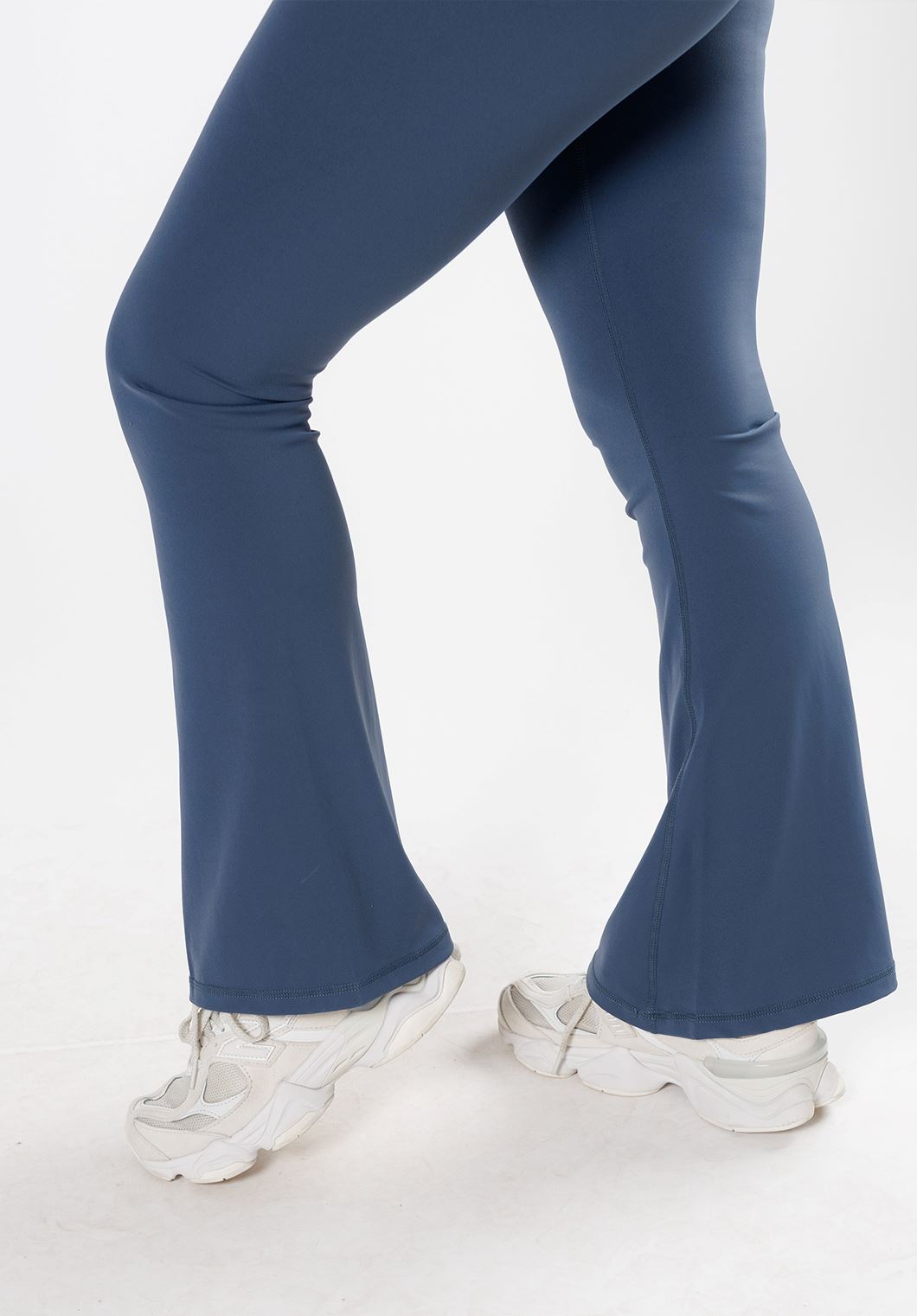 RecStretch™ Original Sculptseam® Plus Essential Flare Legging 31" Water Sign Leggings/Joggers Paragon Fitwear 